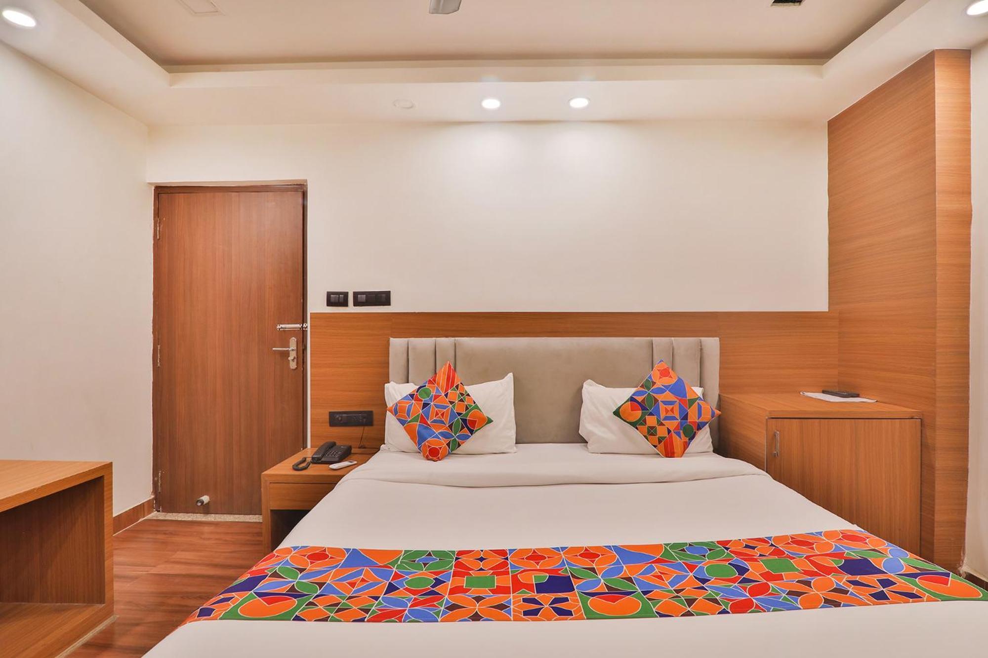 Fabhotel Shaurya Inn Lucknow Exterior photo